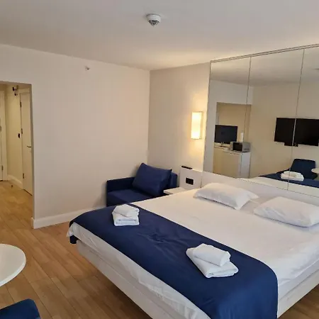 Orby City Seafront Luxury Stay Batumi Exterior photo